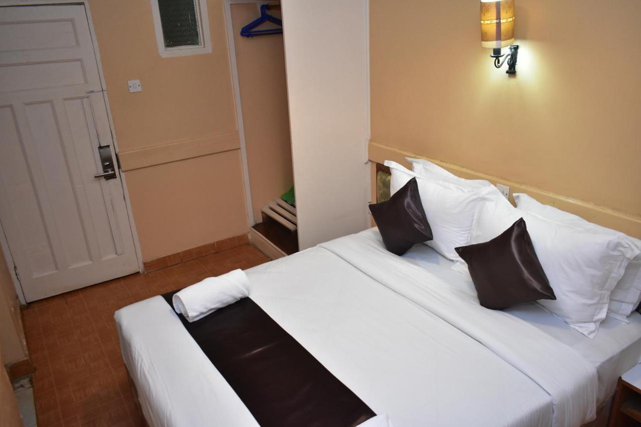 Hotel Impala Parklands 3*