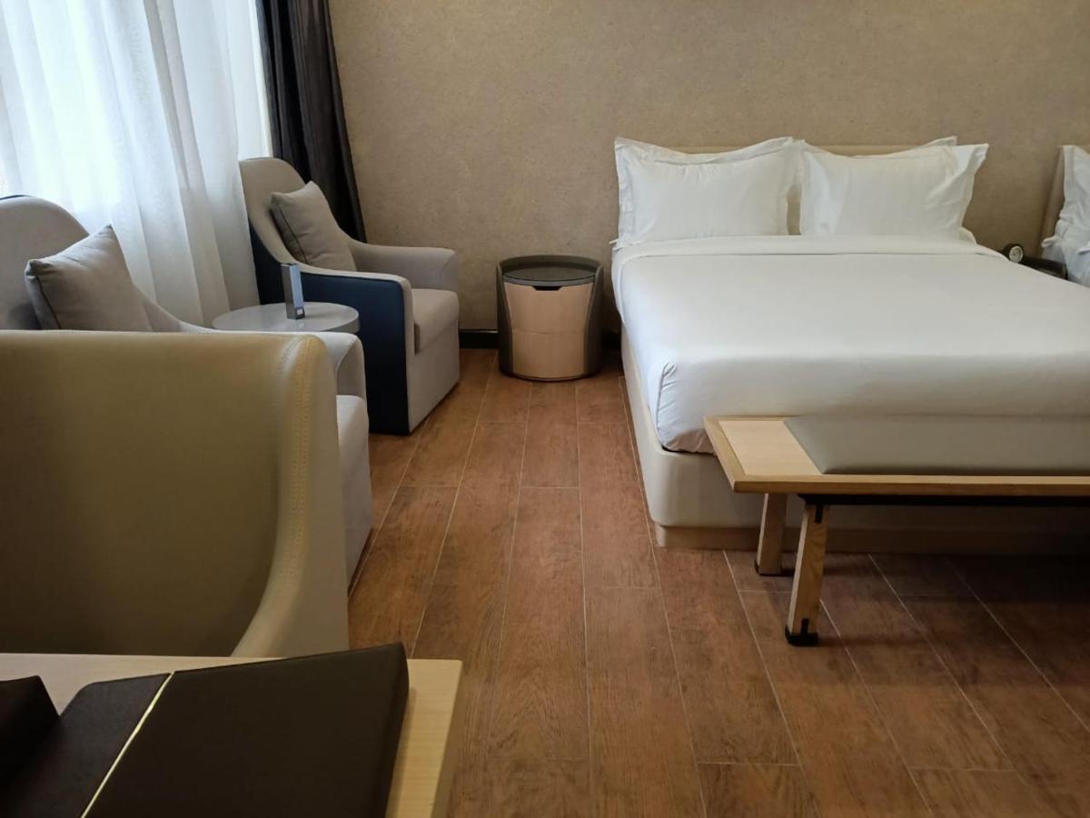 Hotel La Maison Royale South C