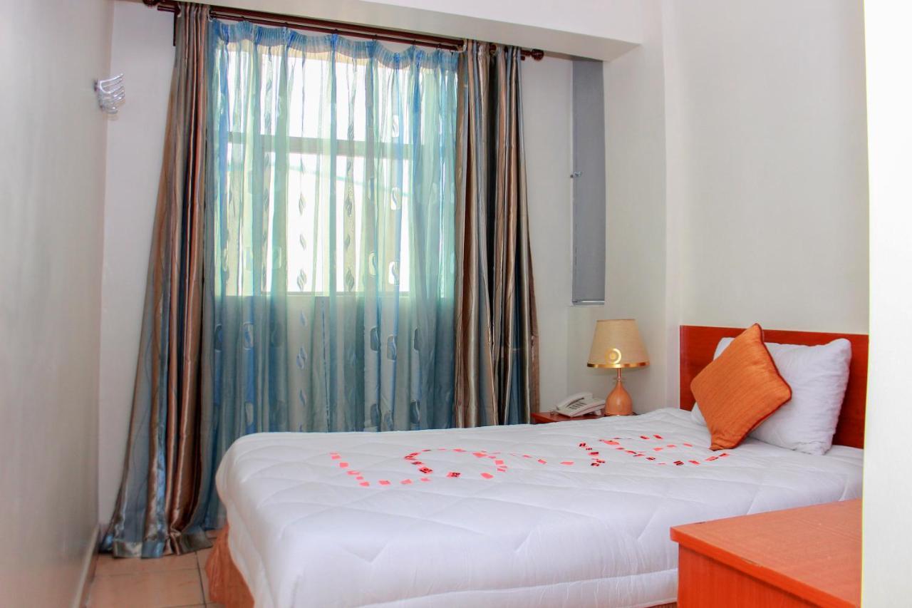 Sheratton Regency 3*
