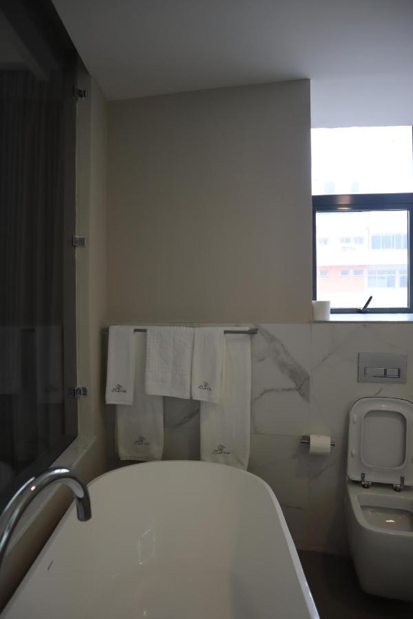 The Curve By The Park Apartment