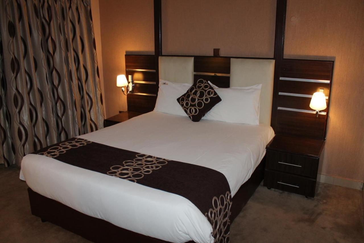 Hotel Airport Landing 3*