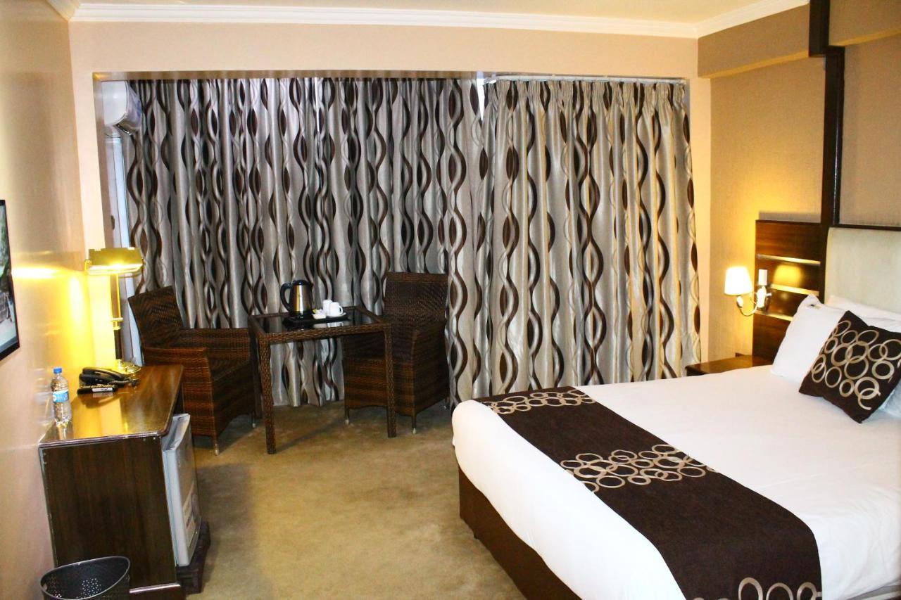 Airport Landing Hotel