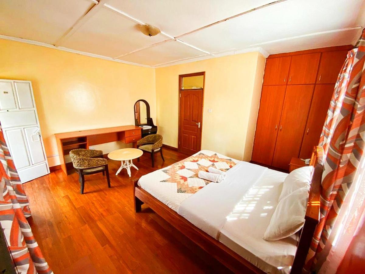 Hotel Kitisuru Manor 3*