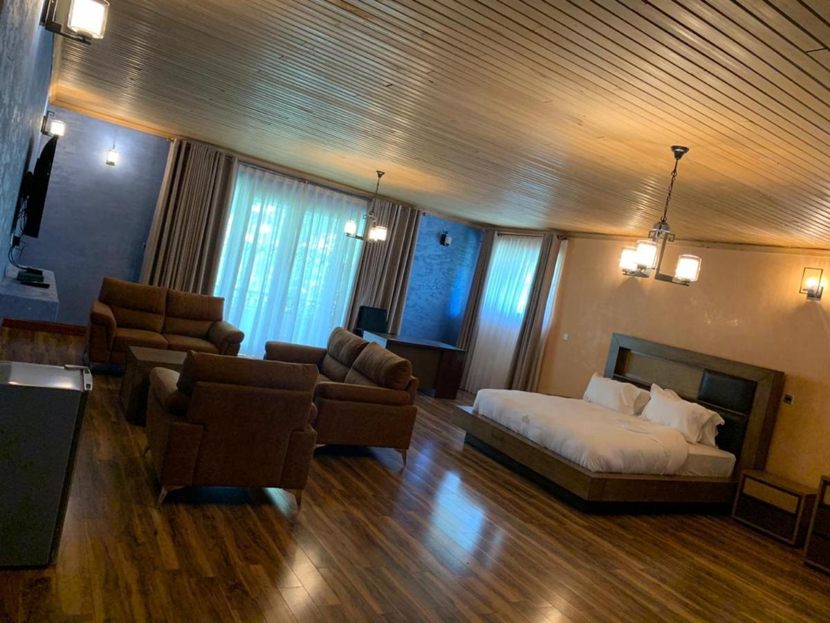 Lodge Grand Luxe Karen *