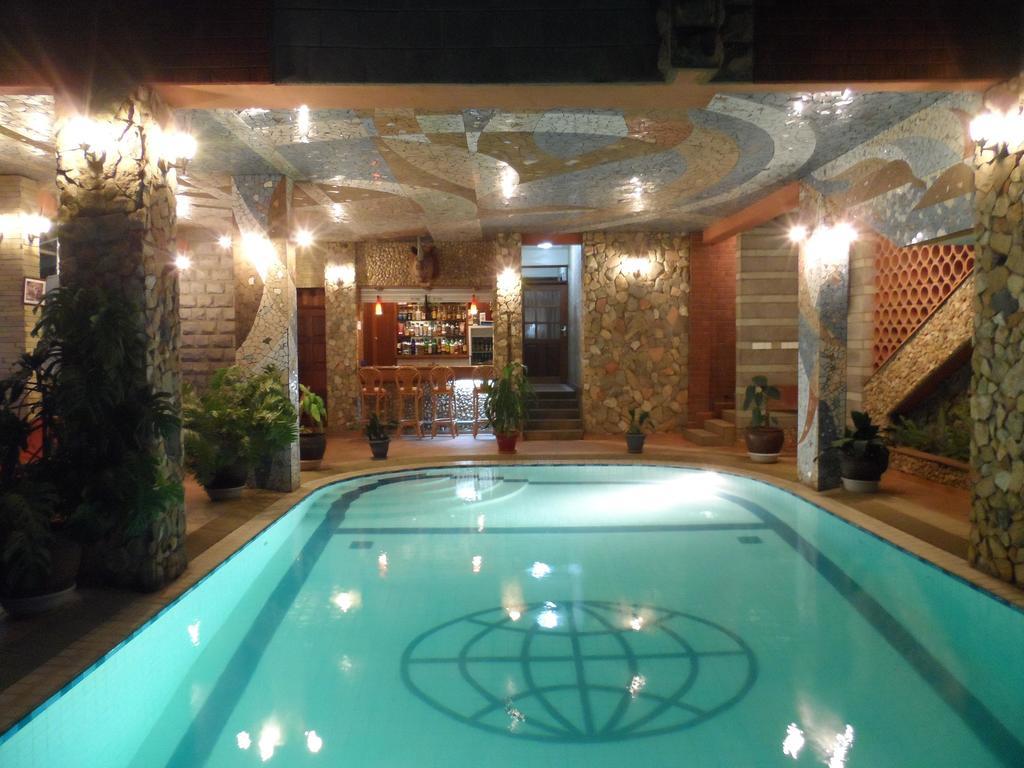 Tropical Towers 4*