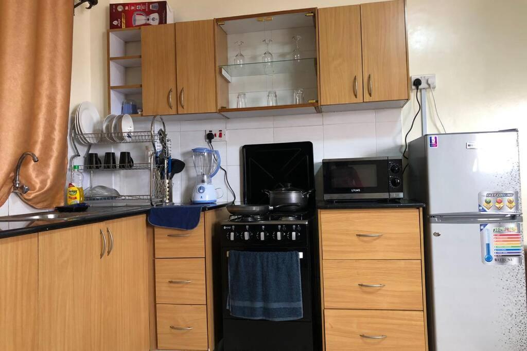 Eagle Tower Cbd Apartment
