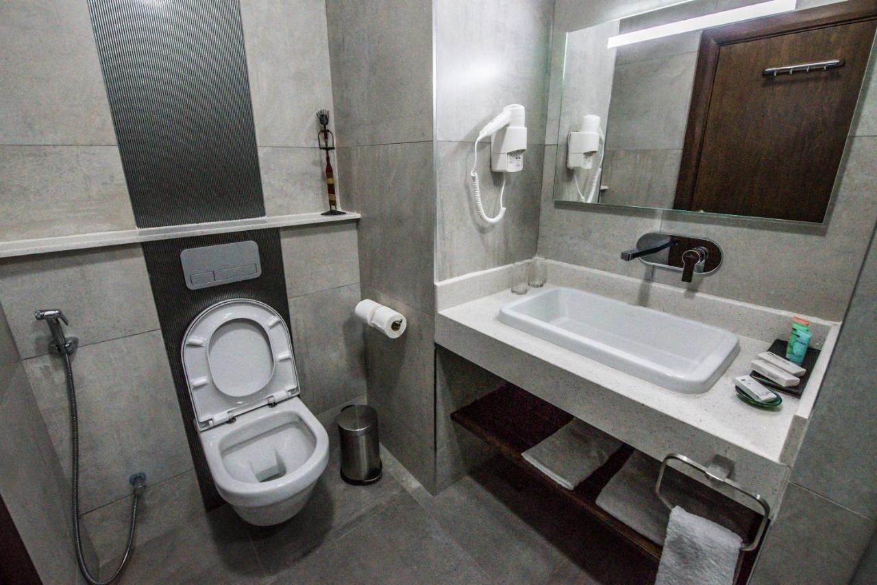 Glam - Near Westgate Mall, Westlands Hotel Nairobi