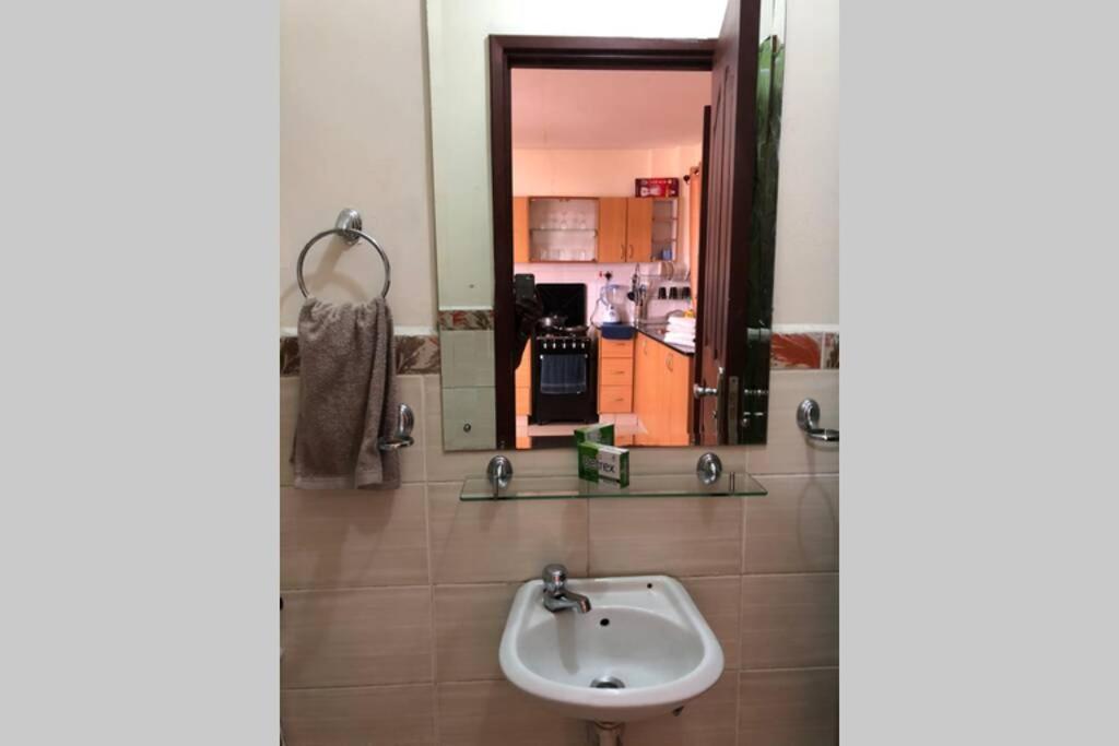 Eagle Tower Cbd Apartment