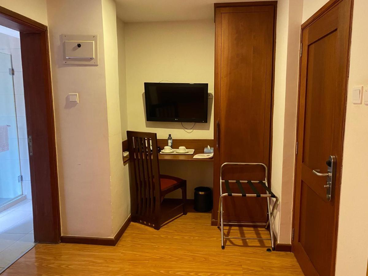 Hotel Waridi Paradise And 4*