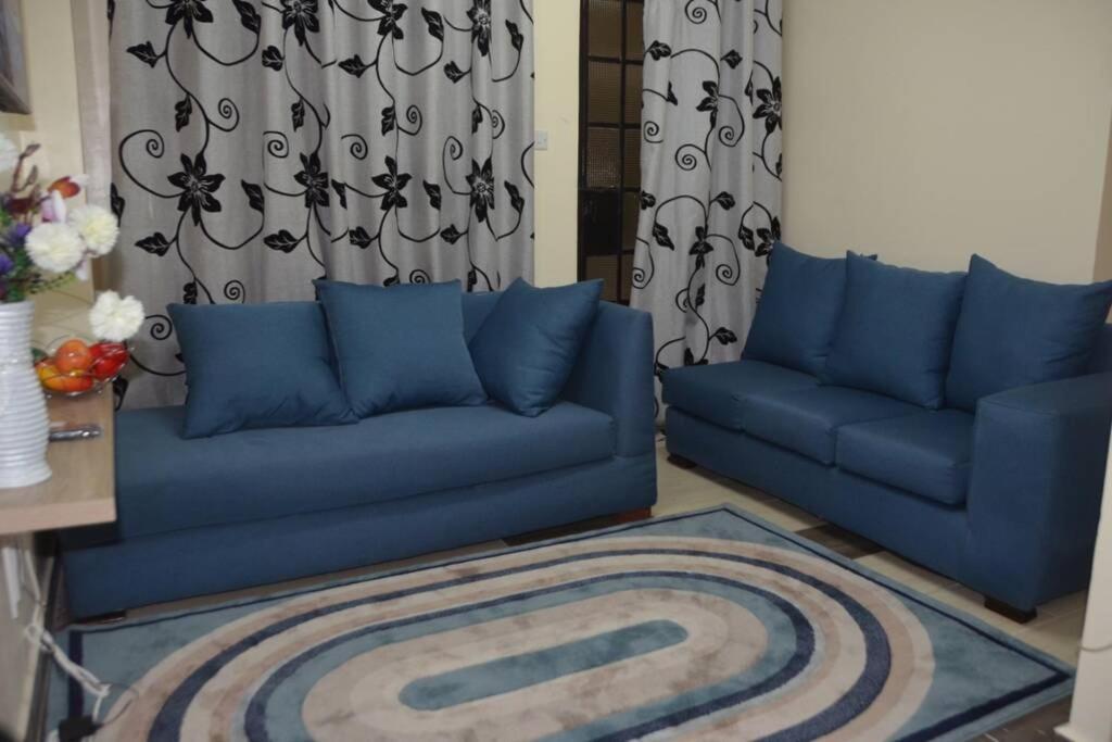 Karibu To The Small 2-palas At Cityview In Ngara West Behind Stima Plaza Parklands Apartment *