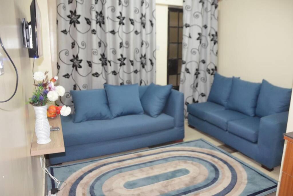 Karibu To The Small 2-palas At Cityview In Ngara West Behind Stima Plaza Parklands * Nairobi