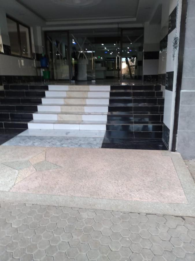 Karibu To The Small 2-palas At Cityview In Ngara West Behind Stima Plaza Parklands Apartment