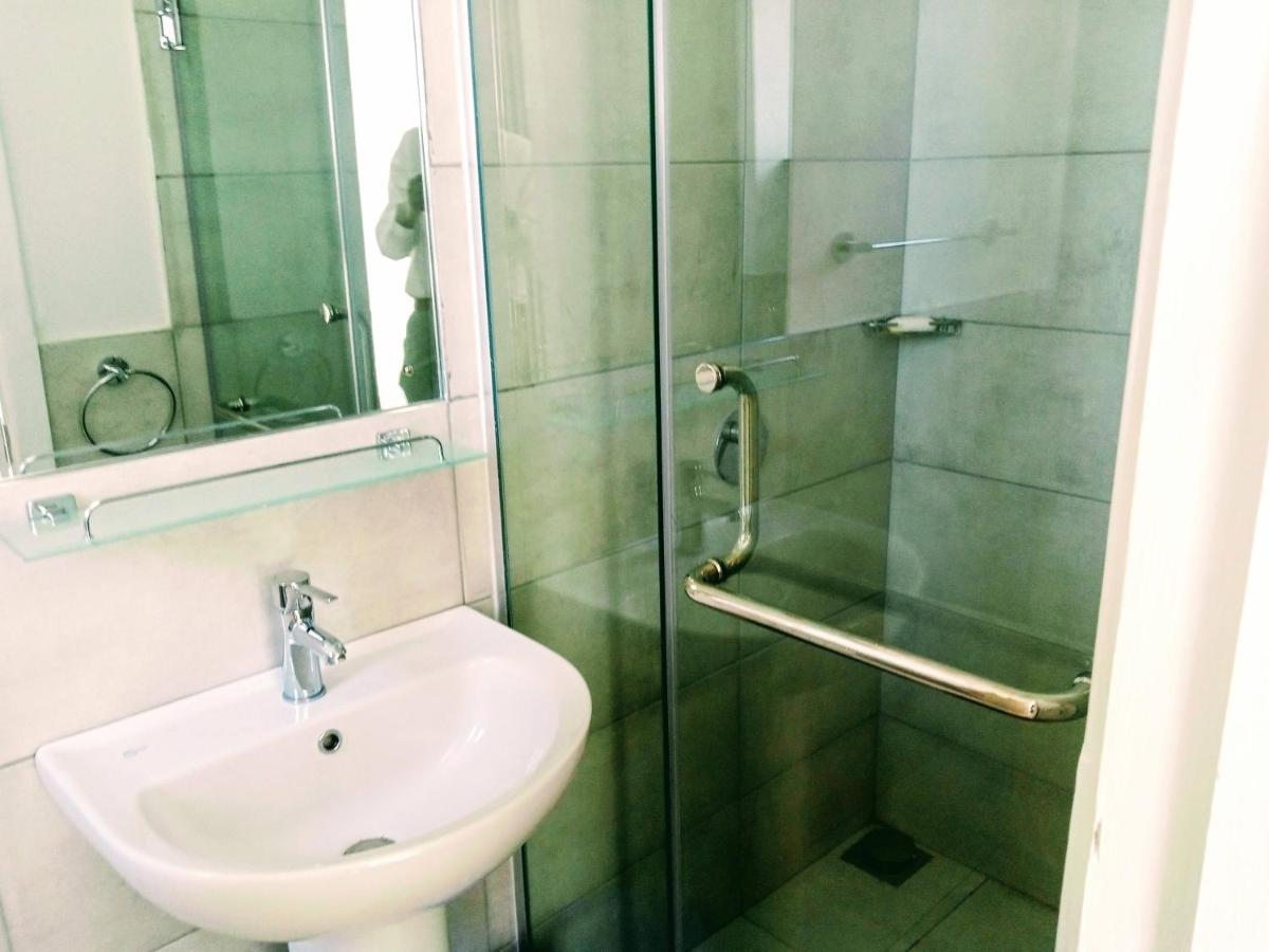Victoria Suites, Nairobi West
