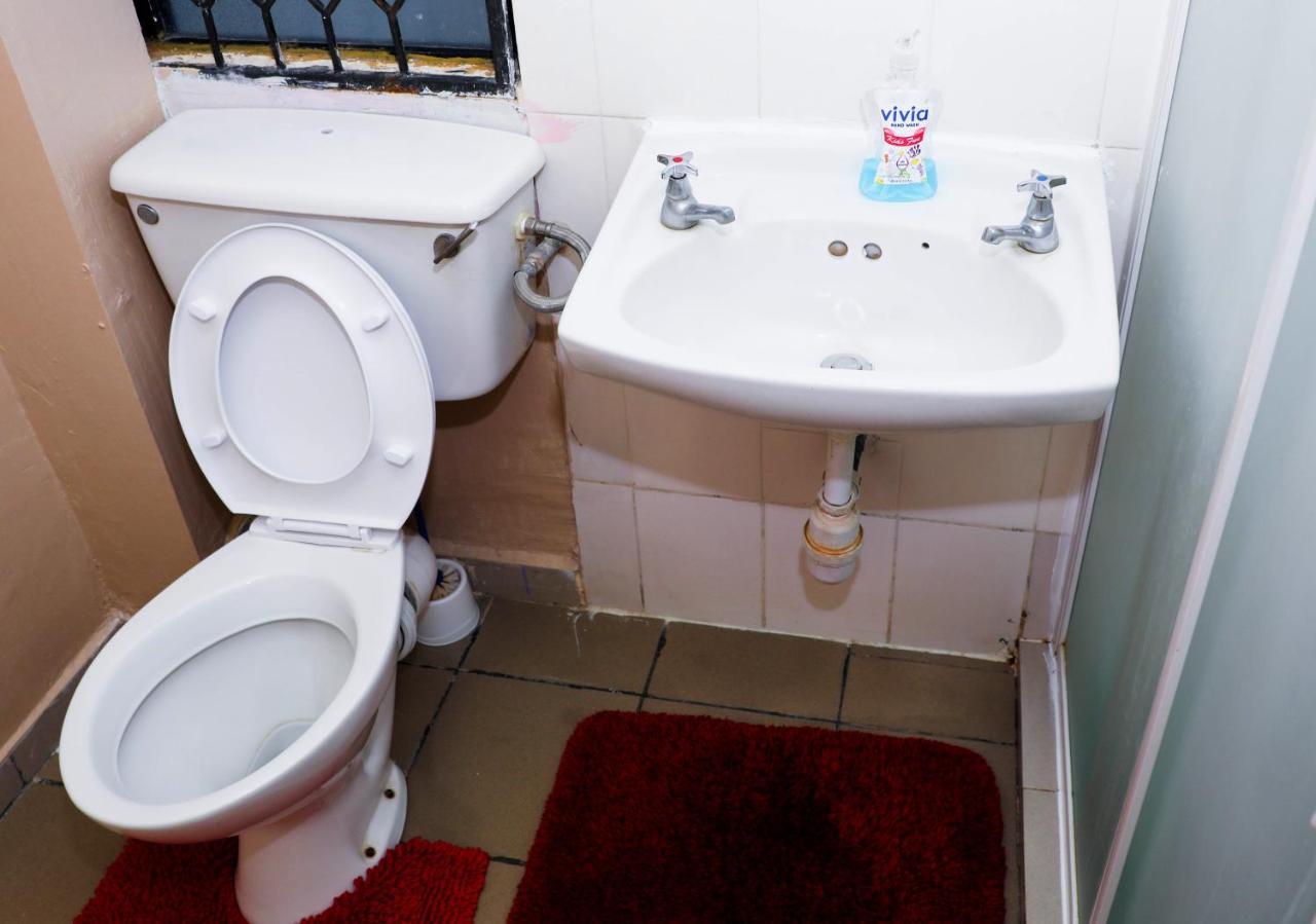 Martha's Cozy Near Jkia Airport * Nairobi
