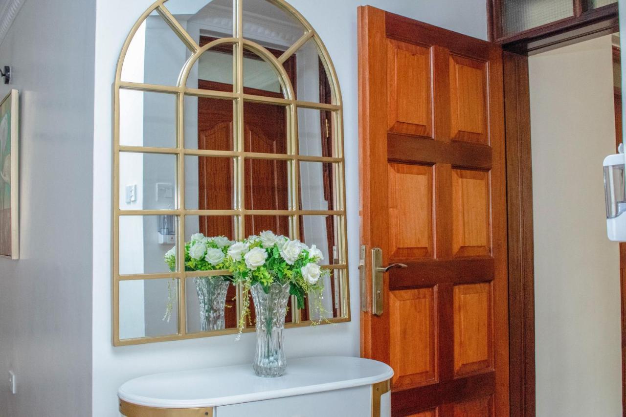 Luxel Suites