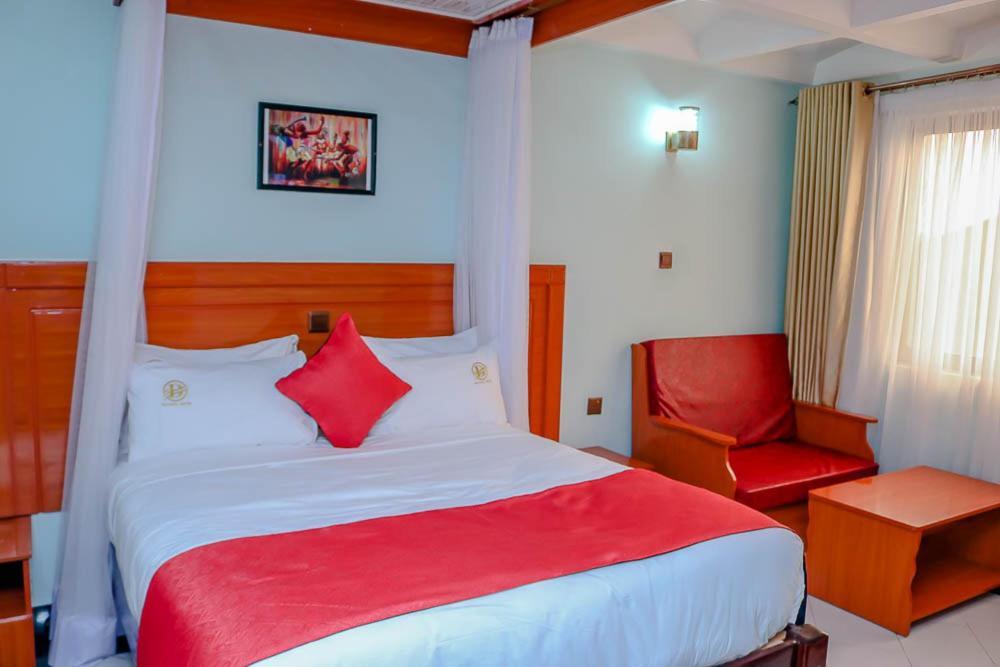 Davana Hotel 3*