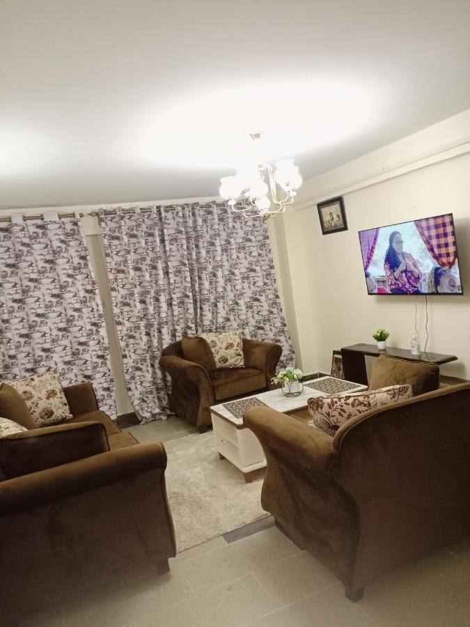 View House At Kianjeku Road Apartment *