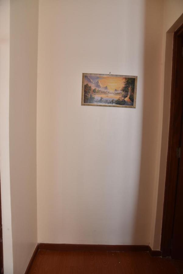 Karen View Palace *