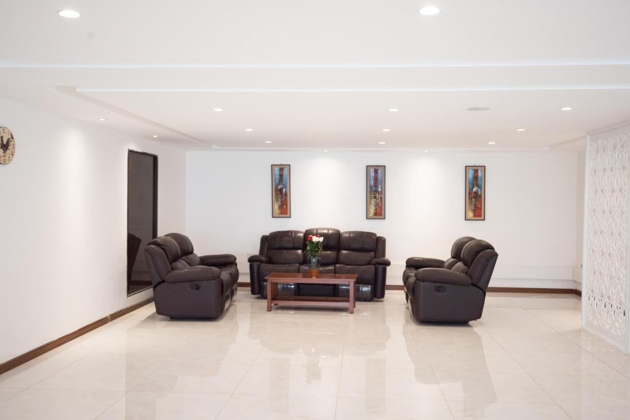 The Crossroads Hotel, Westlands Hotel 3*