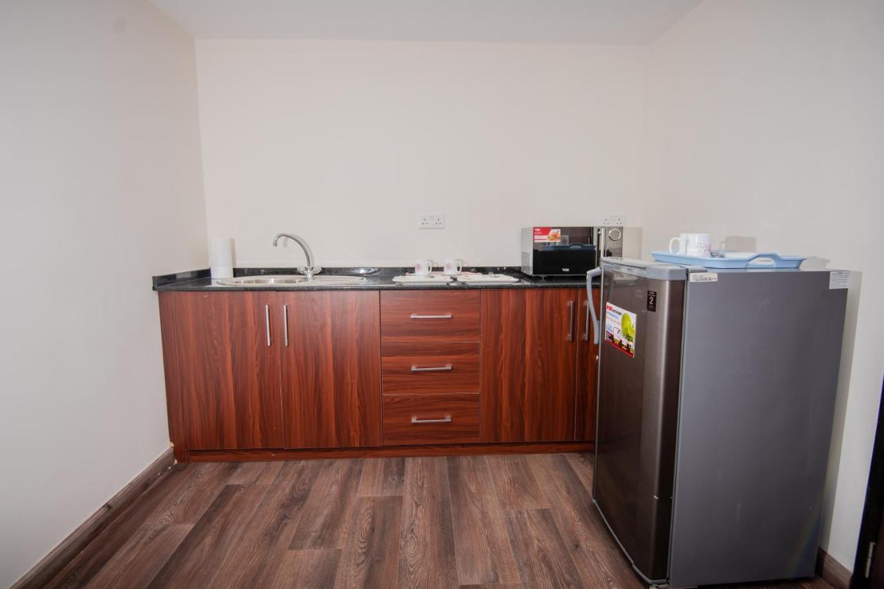 The Crossroads Hotel, Westlands 3*