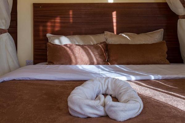 Ngara Riverside Hotel