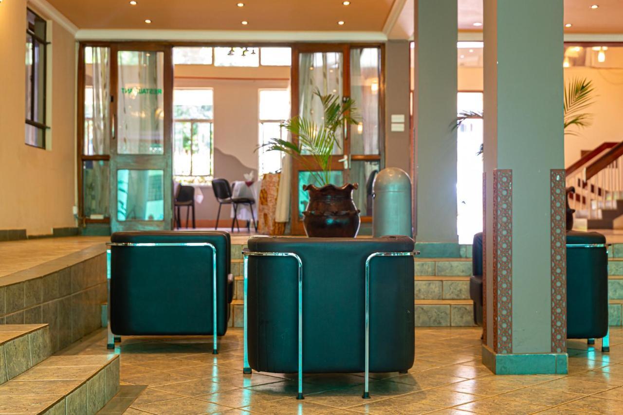 Hotel Desmond Tutu Conference Centre 3*