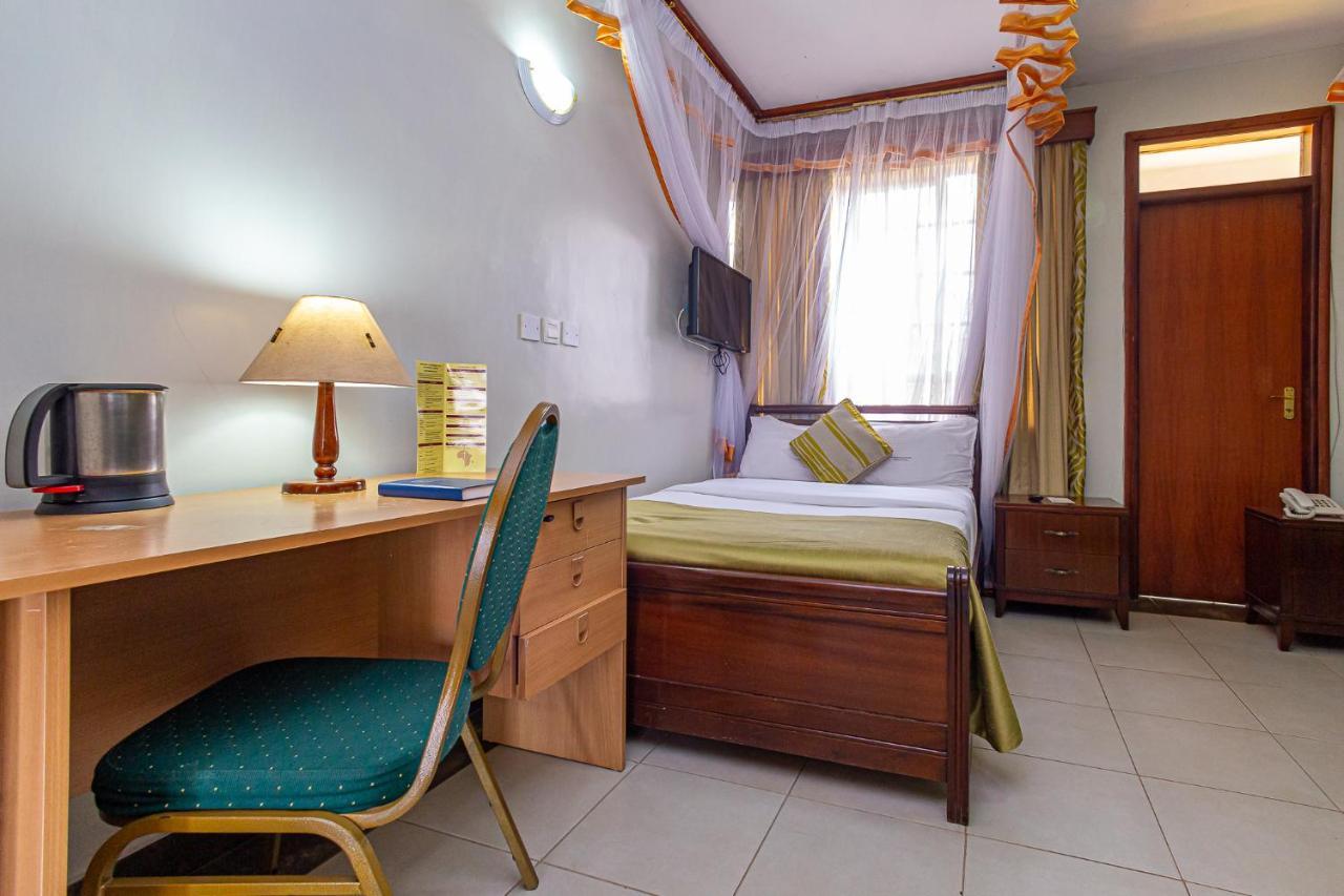 Desmond Tutu Conference Centre Hotel 3*