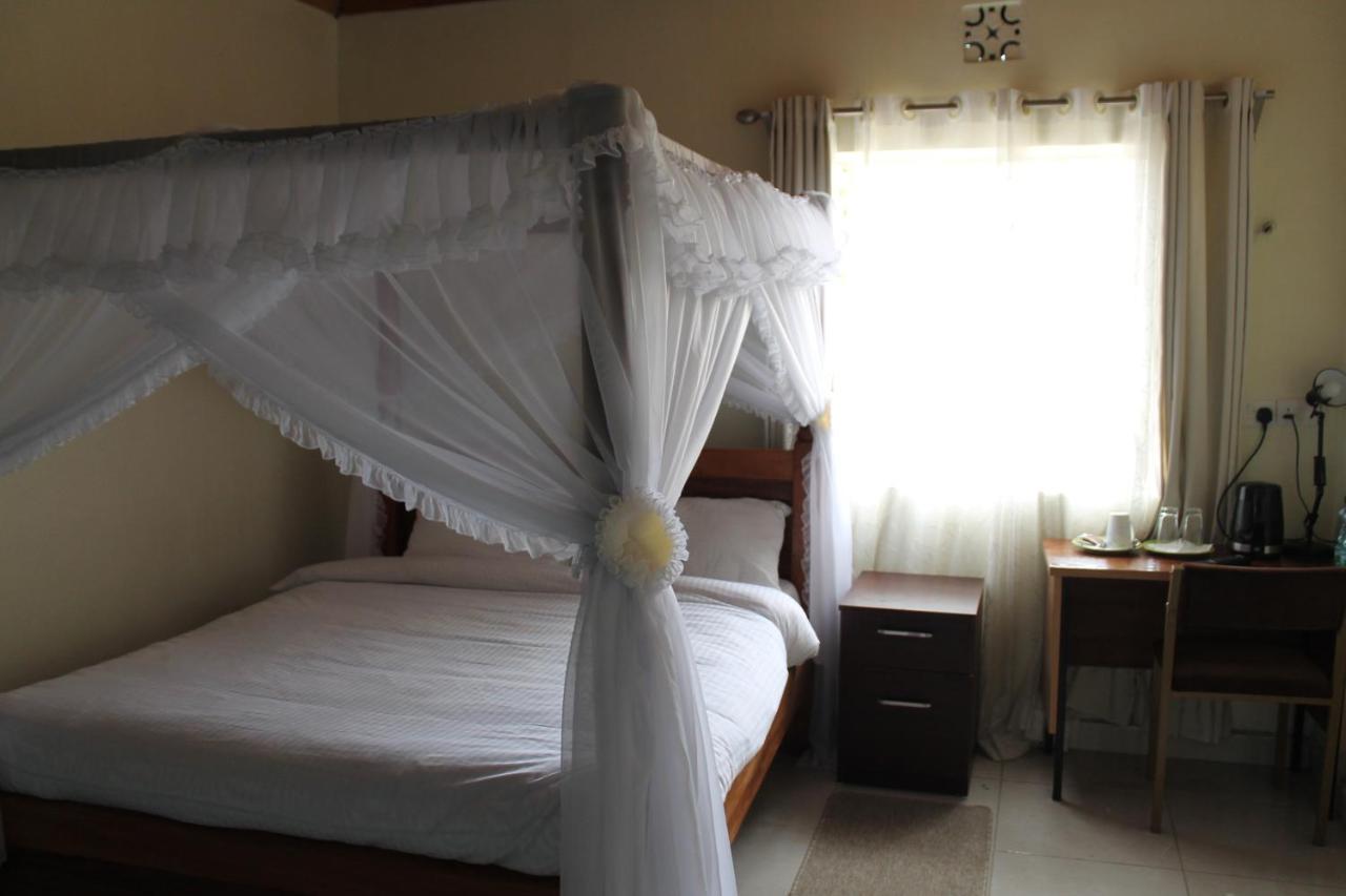 Masai Game Hotel