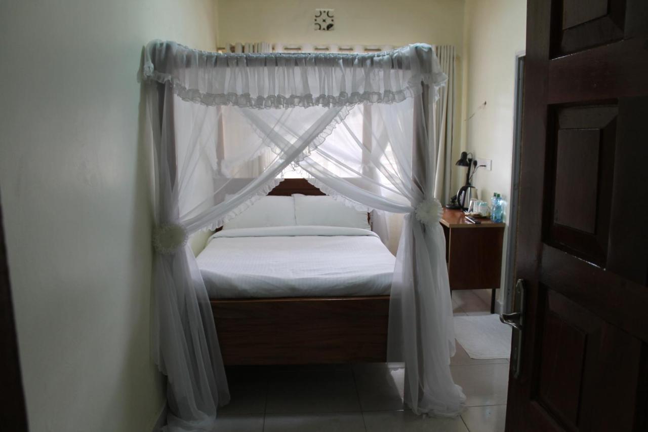 Masai Game Hotel *