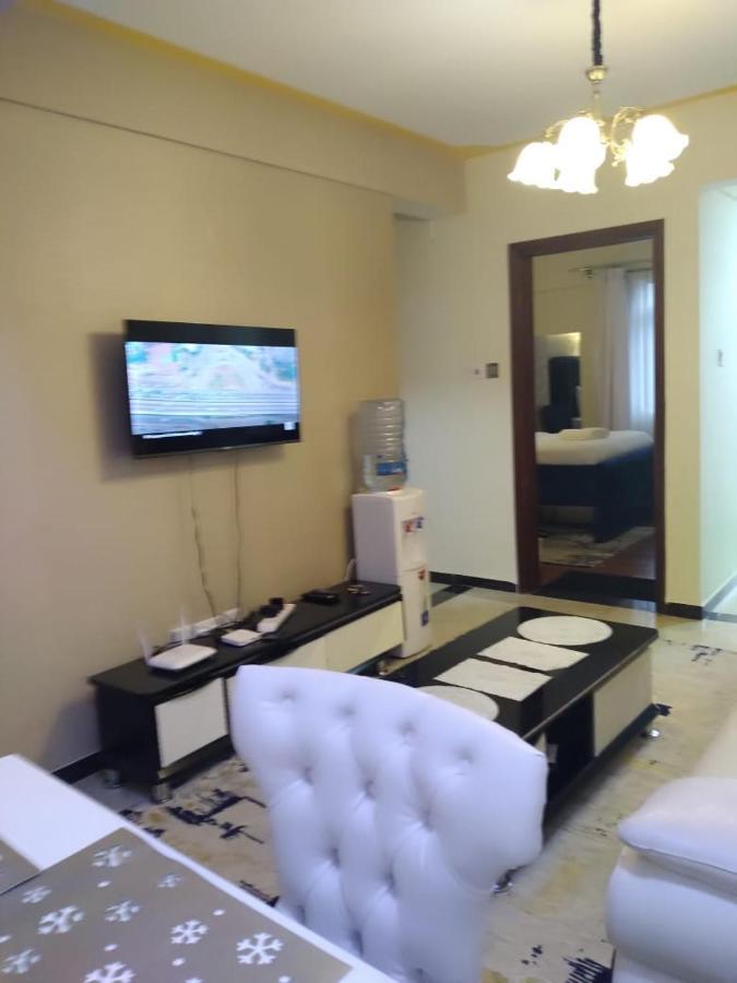 Stay.plus Hurlingham Business Apartment