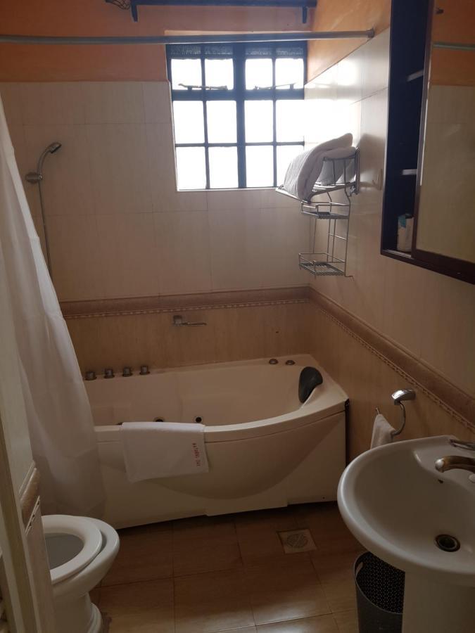 Natural Oak Aparthotel *