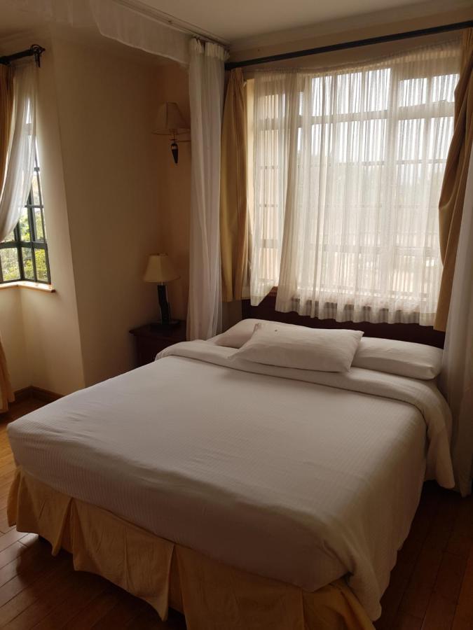 Natural Oak Aparthotel *