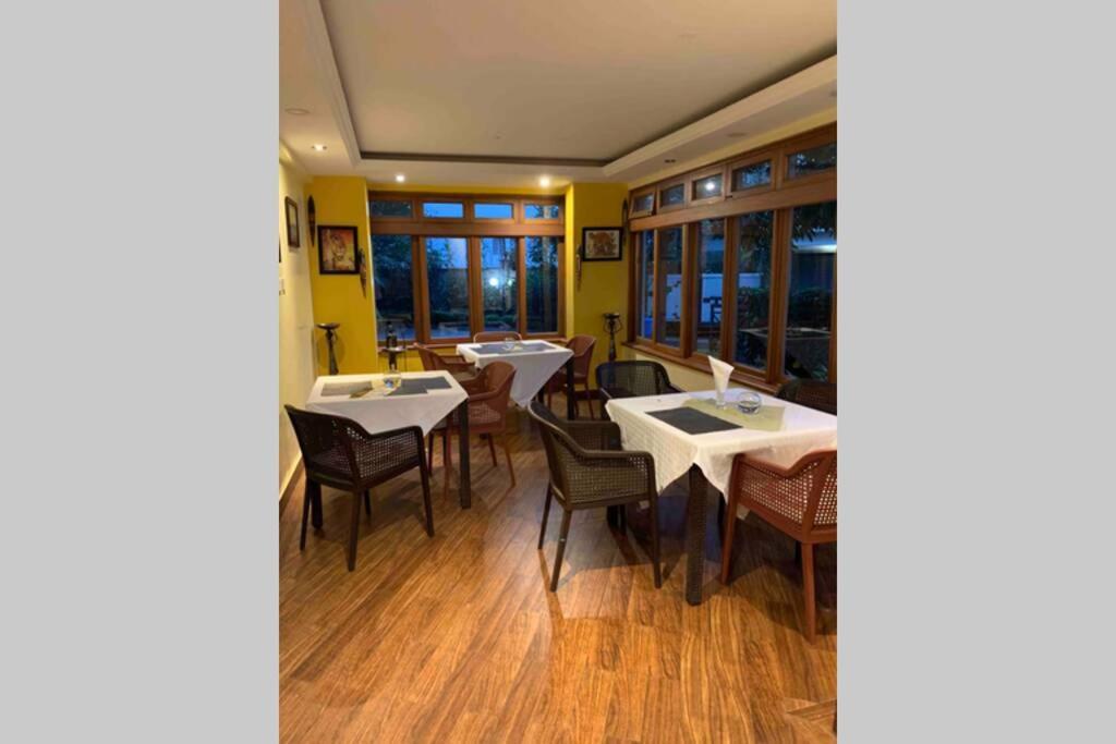 Rose Avenue Penthouse * Nairobi