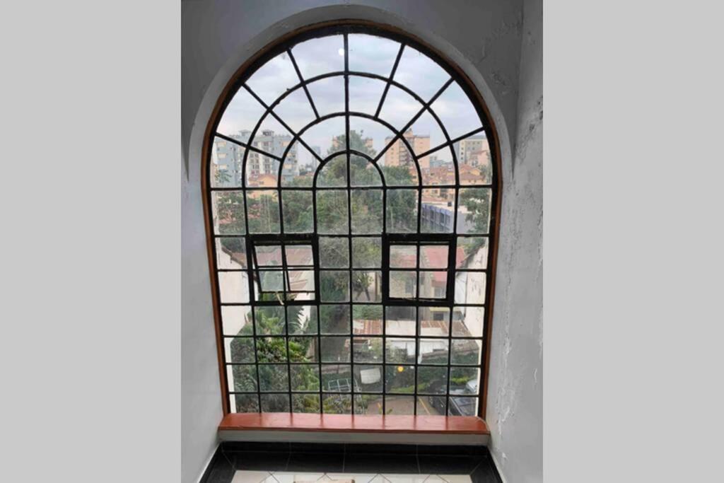 Rose Avenue Penthouse Apartment