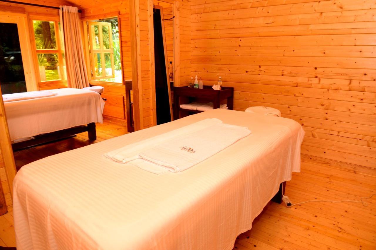 Severine And Lounge Ltd Chalet *