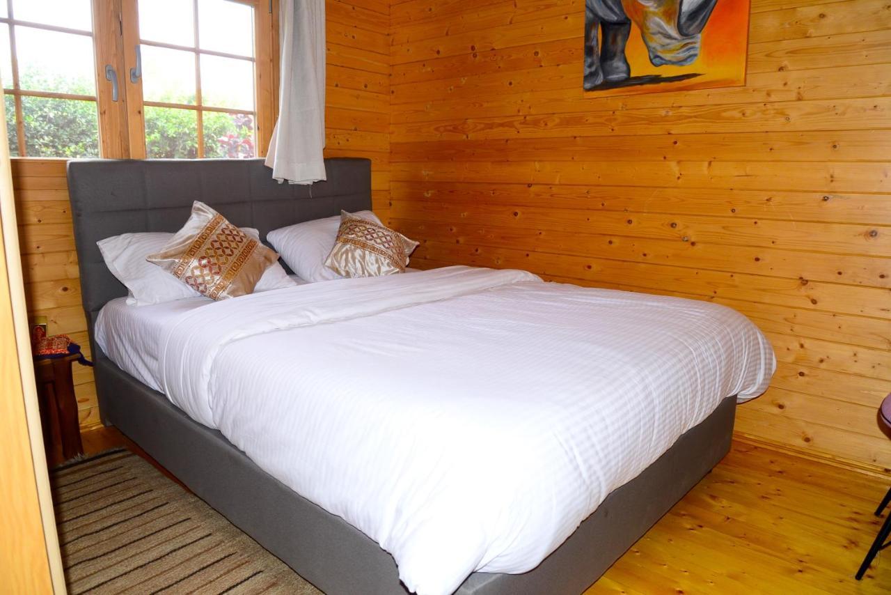Chalet Severine And Lounge Ltd *