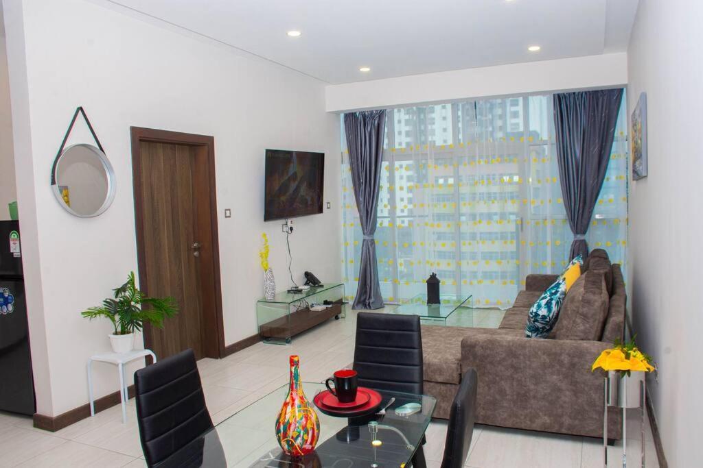 Skynest Westlands Secure New Modern & Chic *