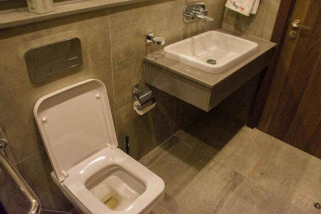 Apartamento Skynest Westlands Secure New Modern & Chic