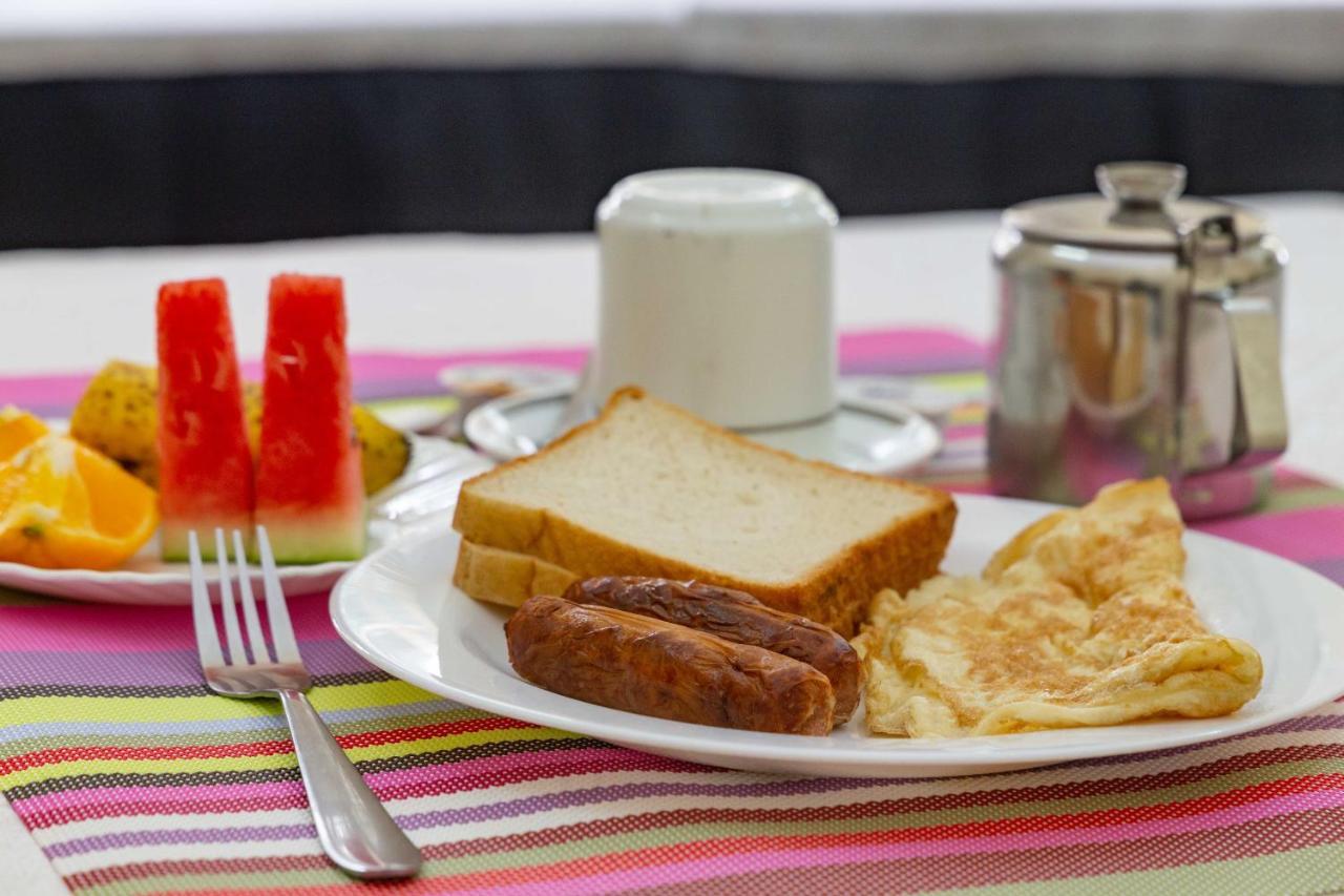 Impala Parklands Hotel 3*
