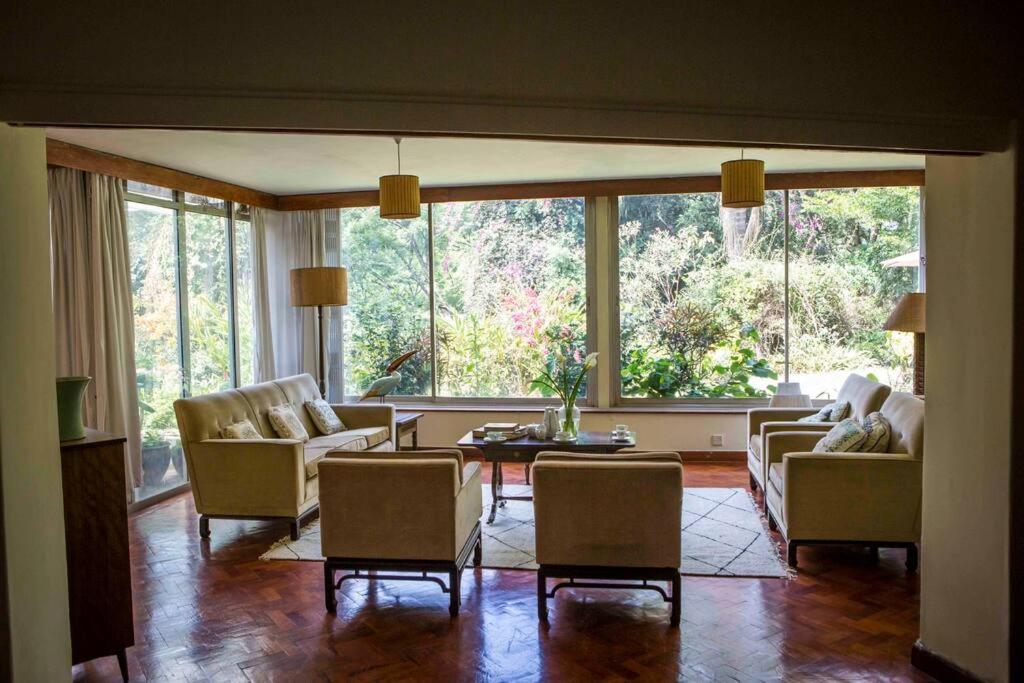 Villa Beautiful Historic Stand Alone In Muthaiga,