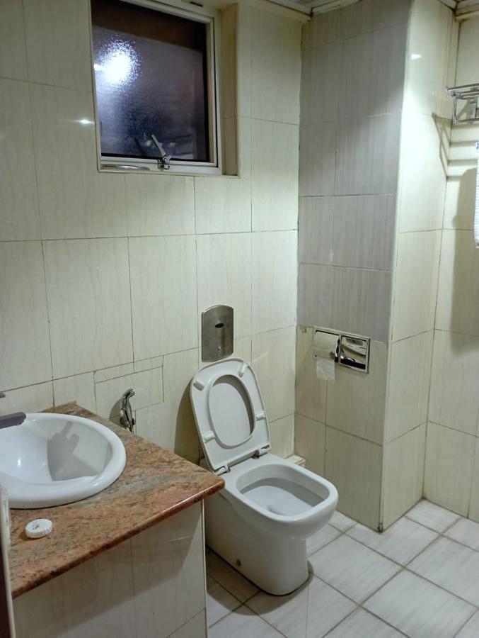 Decale Palace Hotel 3*
