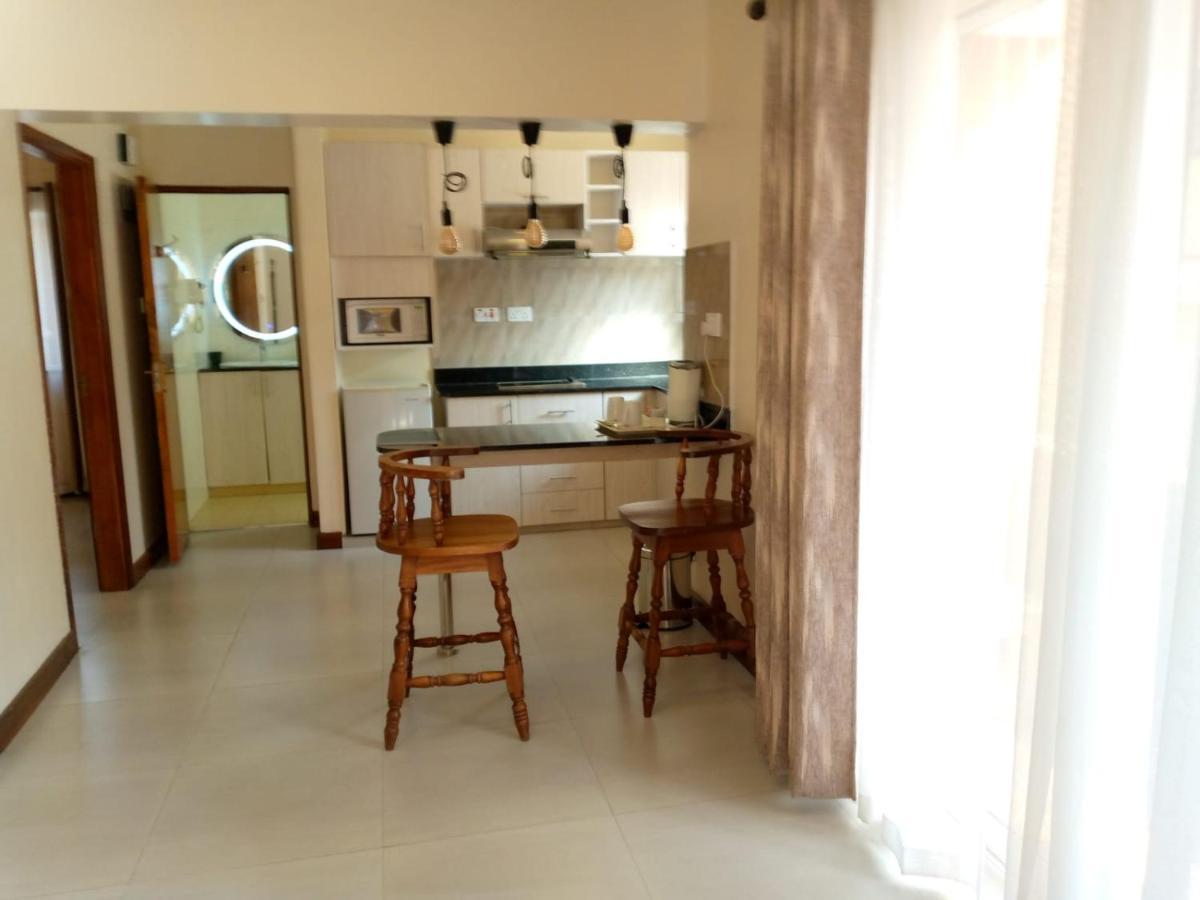 Lux Westlands Business * Nairobi