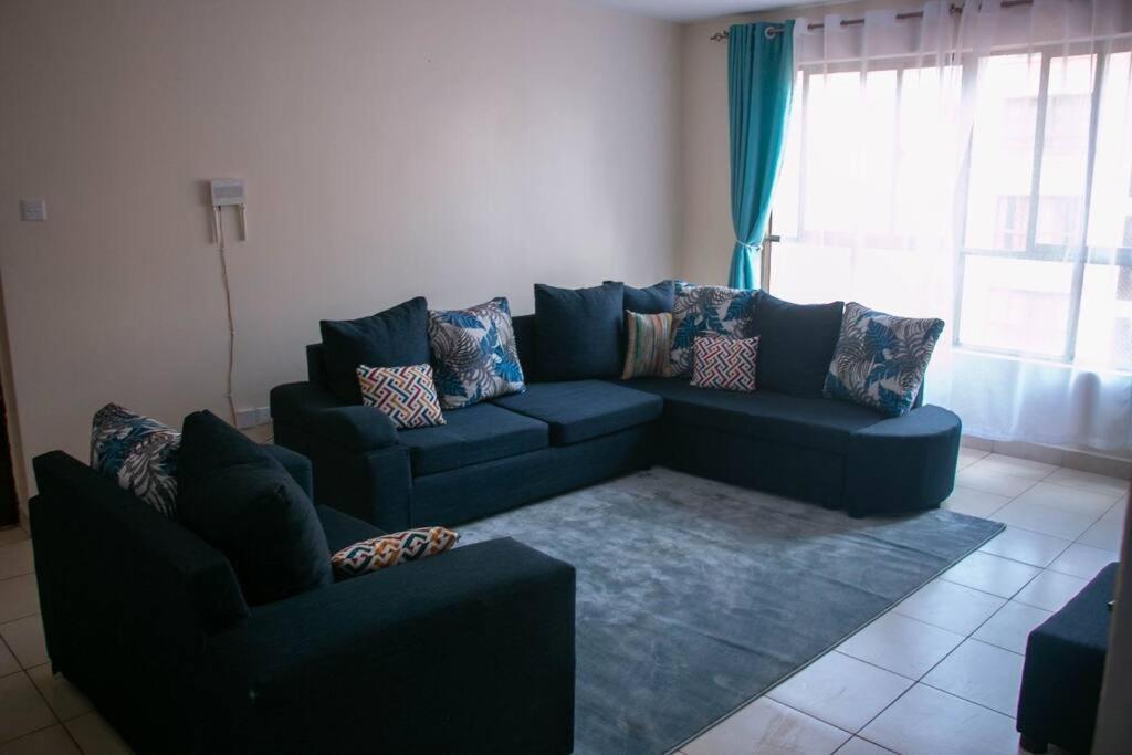 Apartment Lovely Fully Furnished And Serviced 4-bedroom *