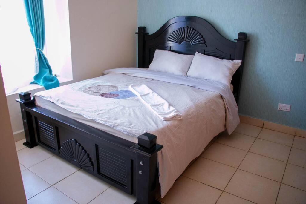 Lovely Fully Furnished And Serviced 4-bedroom * Nairobi