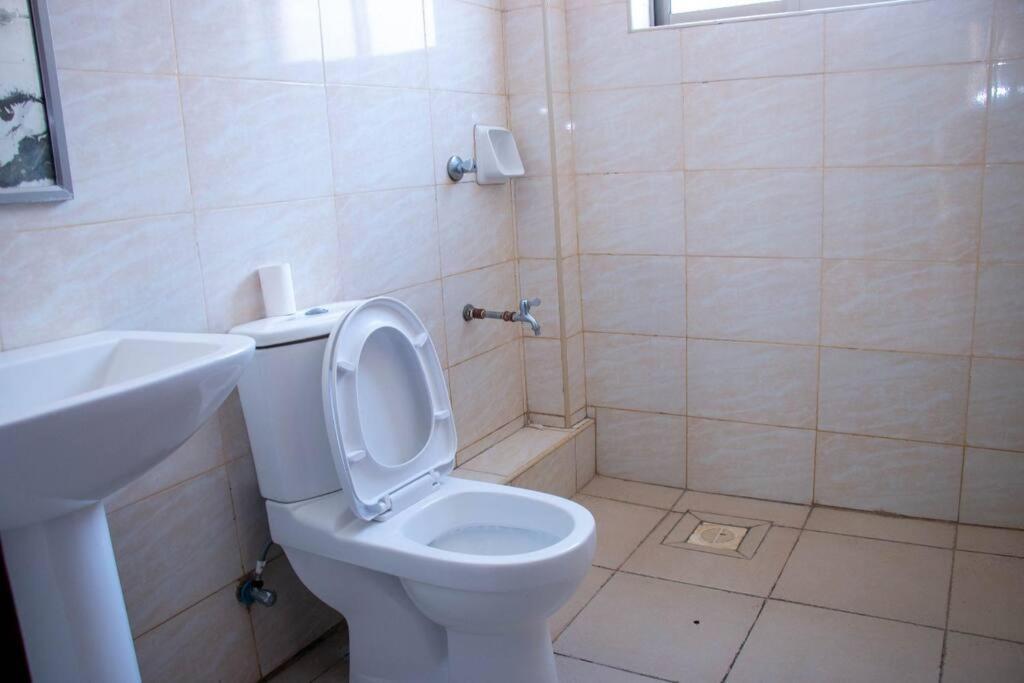 Lovely Fully Furnished And Serviced 4-bedroom * Nairobi