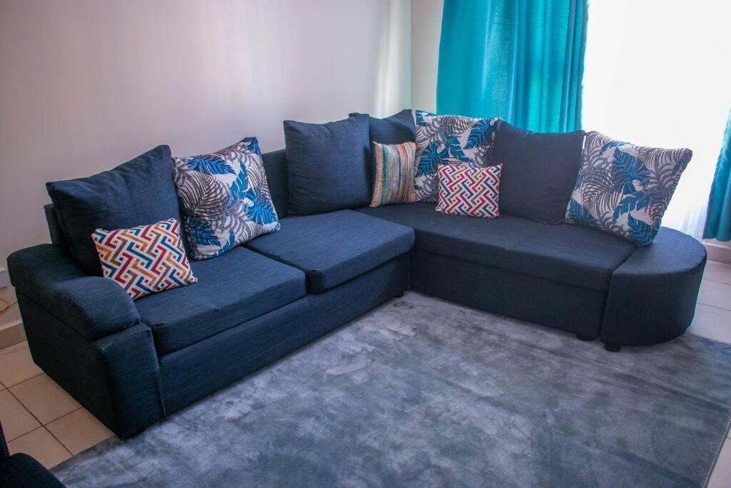 Lovely Fully Furnished And Serviced 4-bedroom Apartment