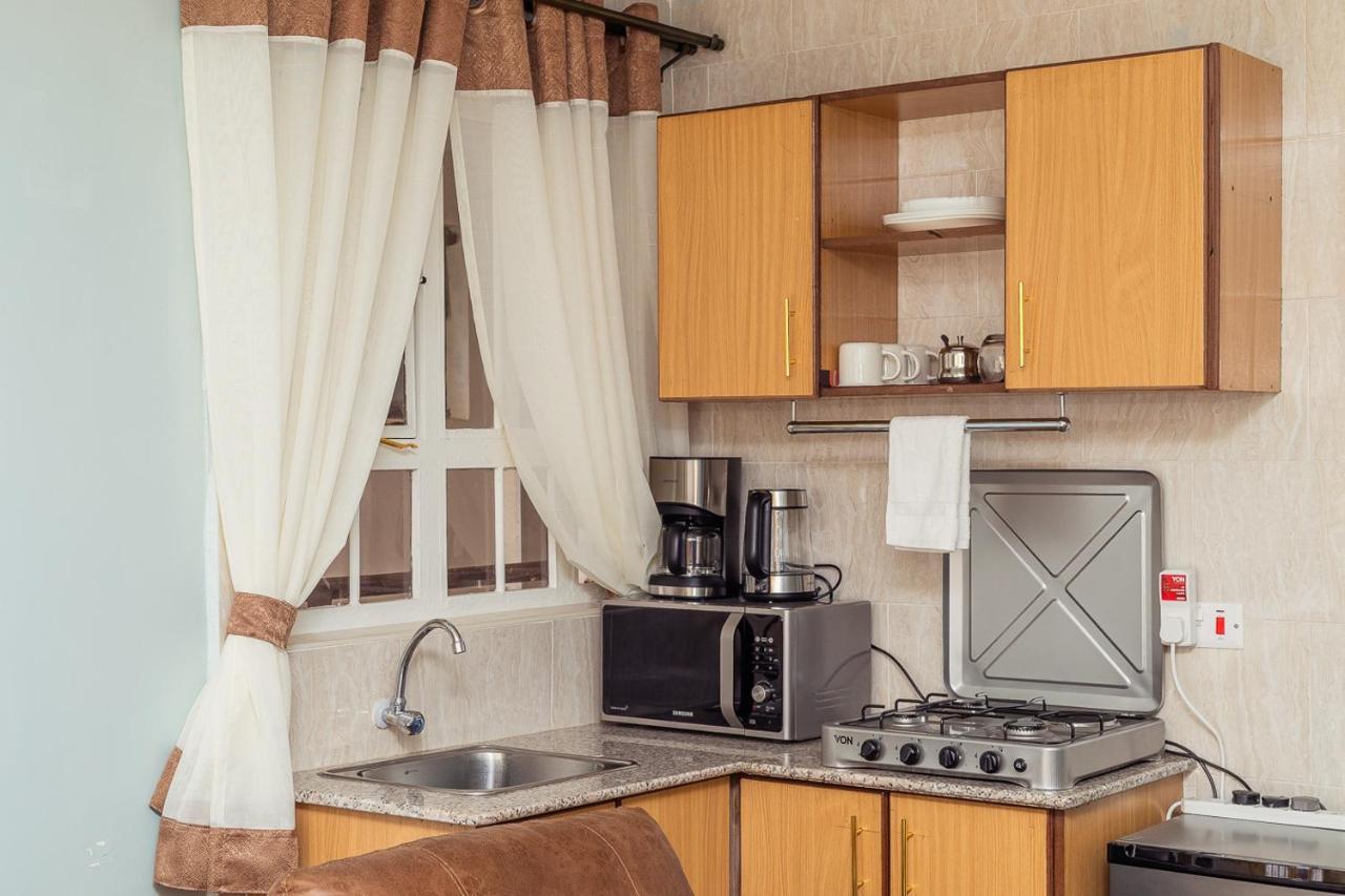 802 Deluxe , King-bed Luxury Ruiru , Eastern By Pass Apartment