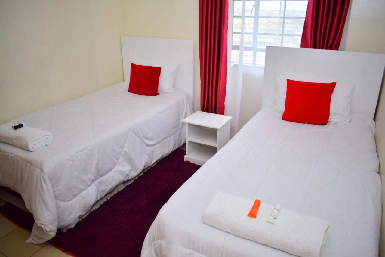 Plus Dee Luxury Homes Homestay