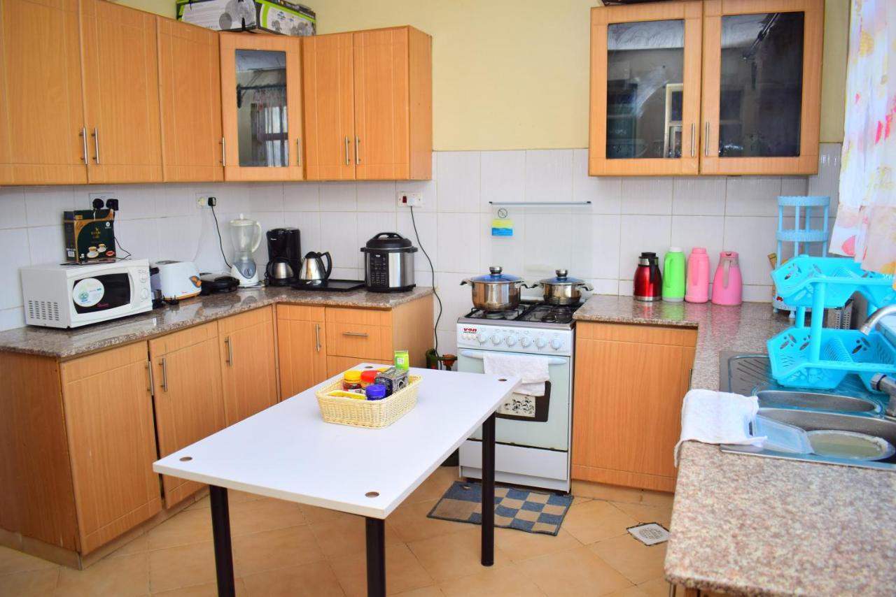 Elegant Comfy Rooms- Jkia Homestay *