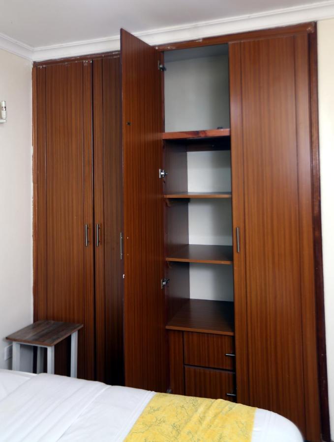 Esao Airport Suites